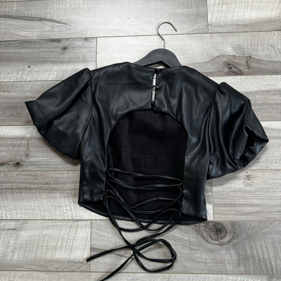 Lulus Black Puffy Sleeve Top - Picture 2 of 2